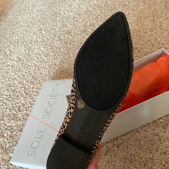 Cheetah Loafers - Picture 4 of 7